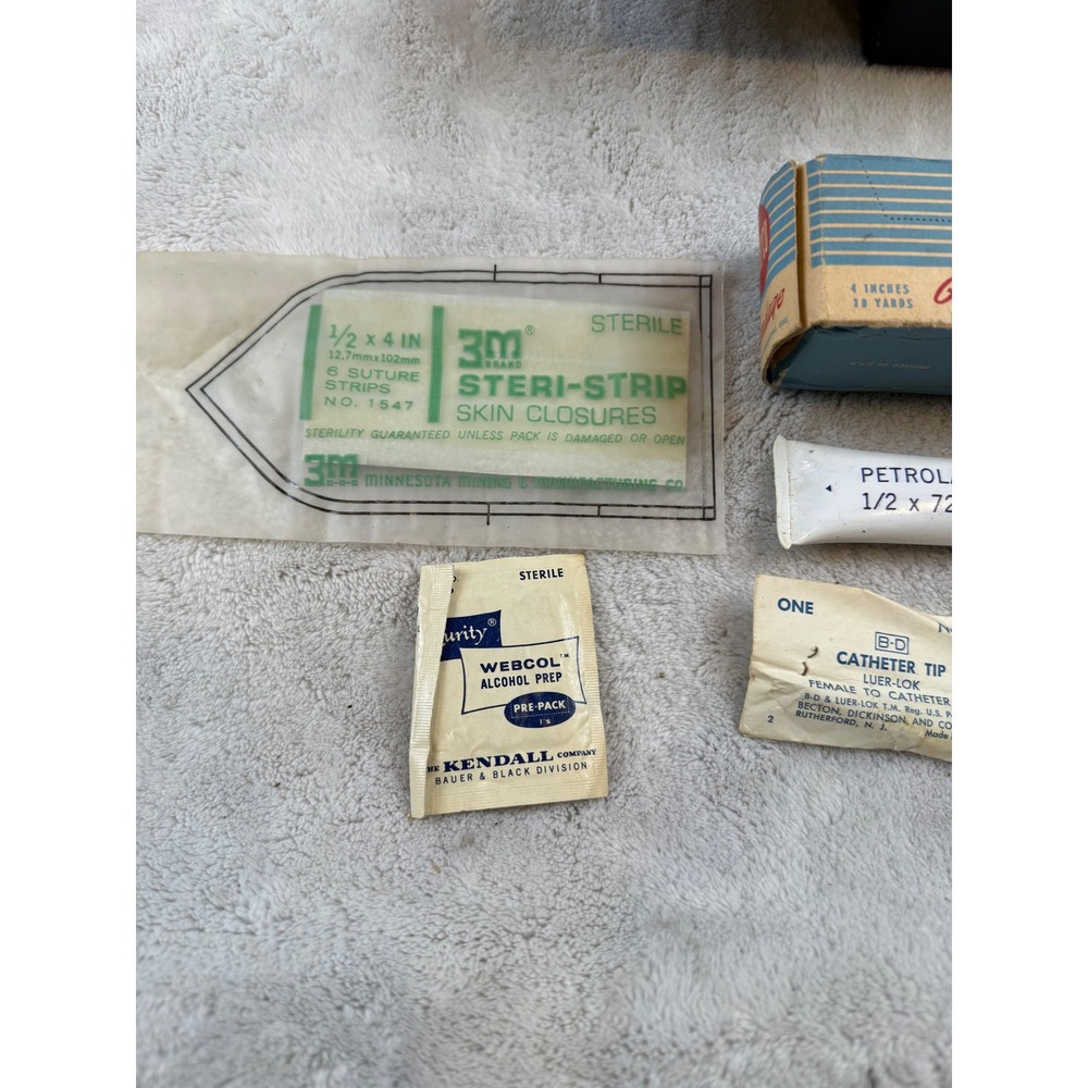Vintage Clay Adams Sahli-Adams Medical Kit Glass Pipettes Gauze Case Collectible - Picture 7 of 12